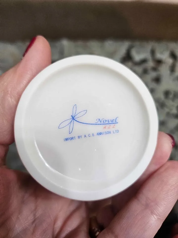 Vintage Tea/Coffee Set with Dragonflies & Orchid image indicator(4)