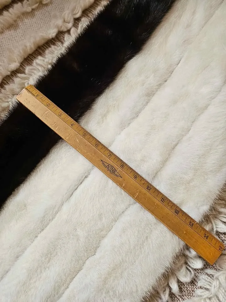 Vintage 1960s Elsa Schiaparelli real fur coat/scarf white/brown image indicator(2)