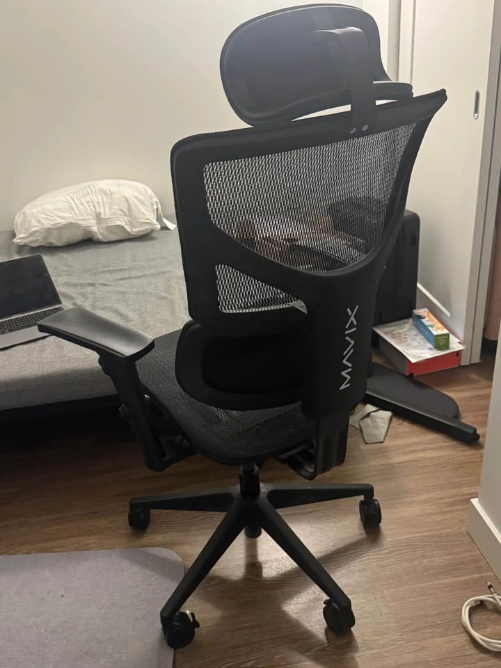 MAVIX gaming chair - lightly used, no scratches - photo 2