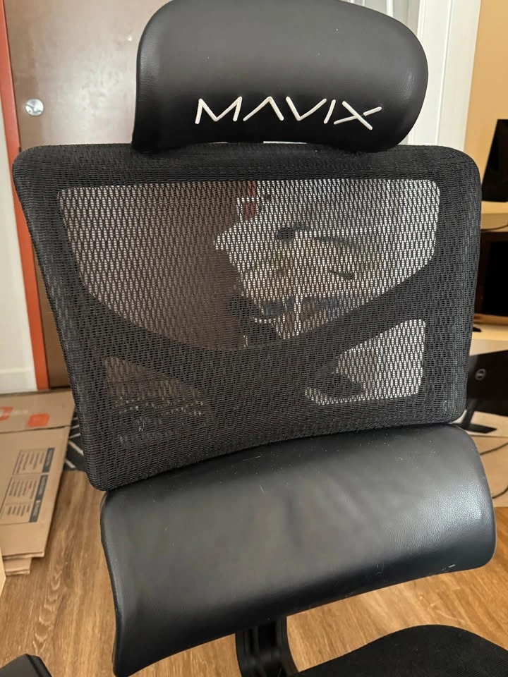 MAVIX gaming chair - lightly used, no scratches - photo 3