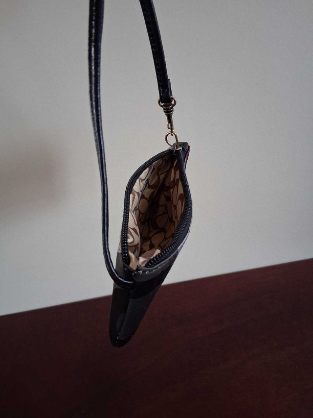 Coach Madison Op Art Signature Circles Satin Women's Wristlet - photo 4
