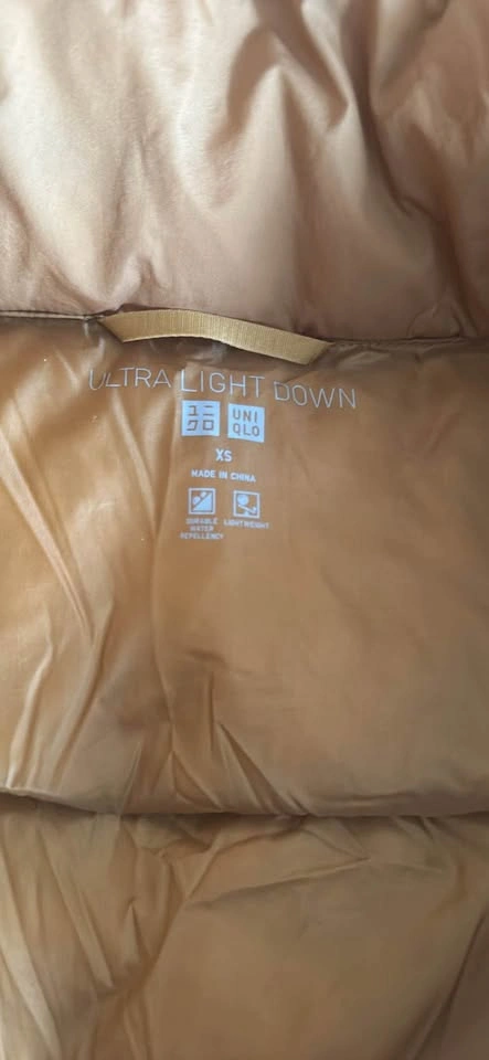 Uniqlo ultra light weight down coat - photo 3