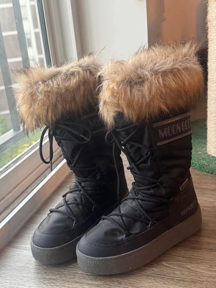 Female moon boots - US SIZE 7 - photo 4