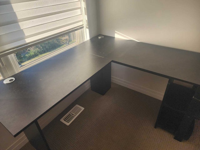 L shape Desk with shelves - photo 2