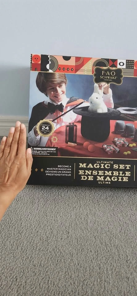 Children's Ultimate Magic Set (barely used!) - photo 2