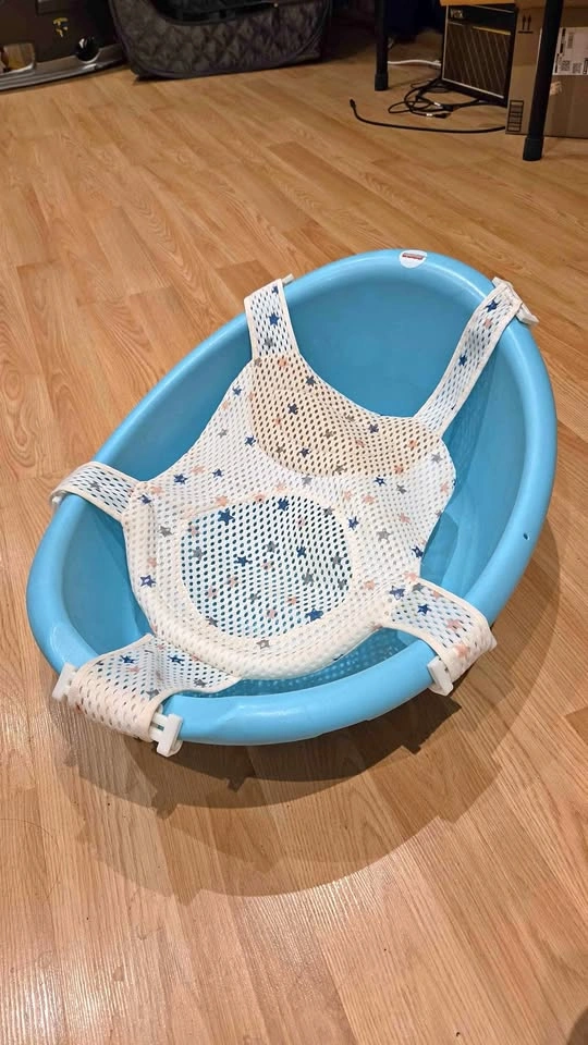 Fisher-Price Infant Bath Tub with Sling