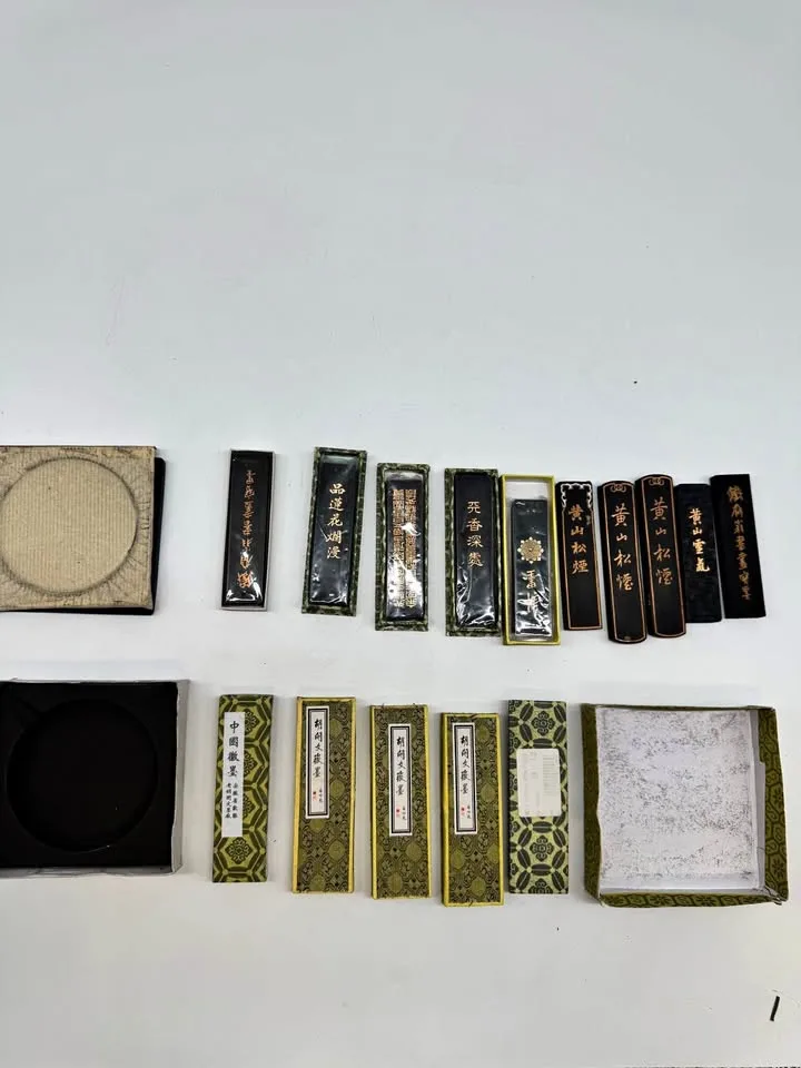 Chinese Calligraphy Ink Stick Set thumbnail