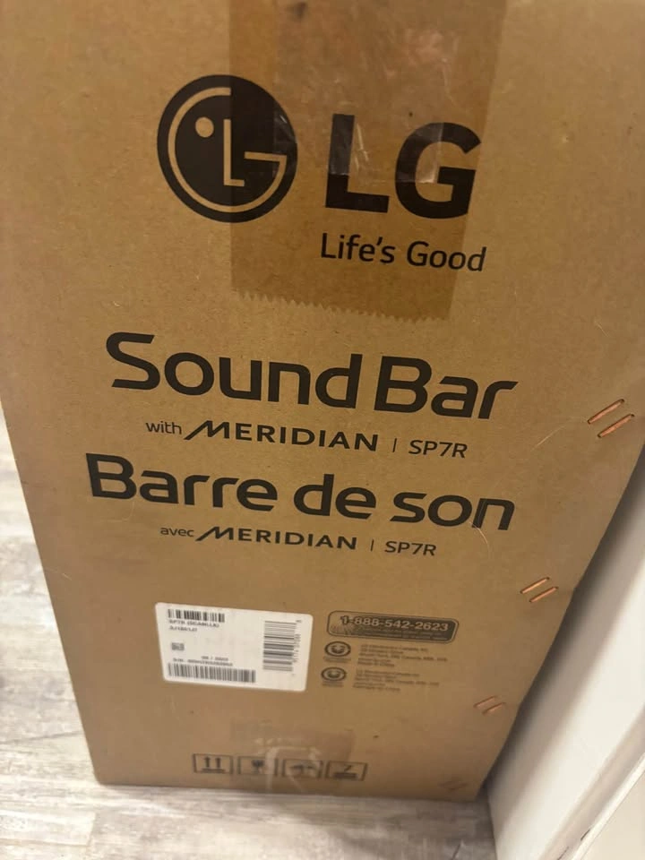 BRAND NEW LG 7.1 Soundbar System 580W (SP7R) - photo 2