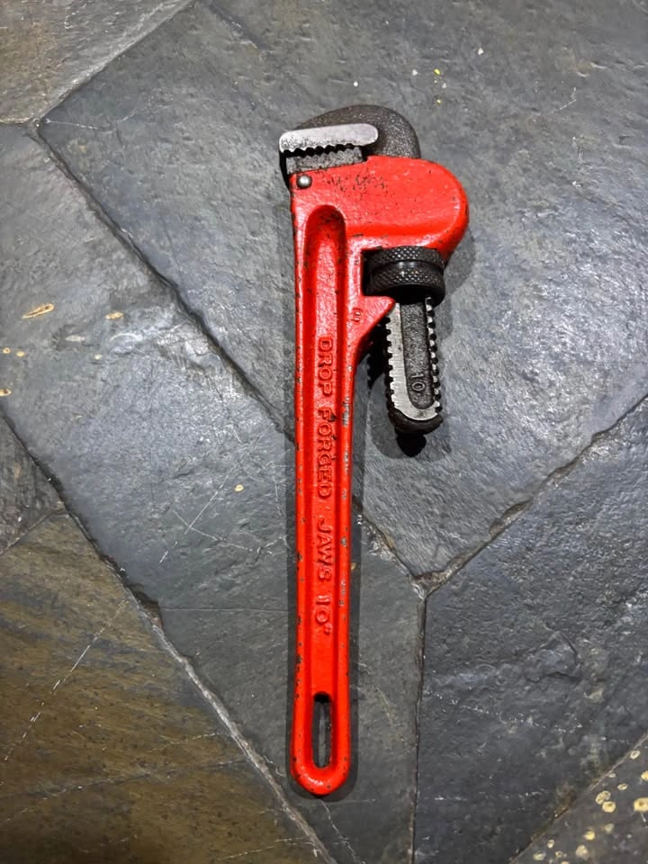 Vintage & Heavy Duty Pipe Wrench Set (4 Pcs) - RIDGID & Super-Eg - photo 4