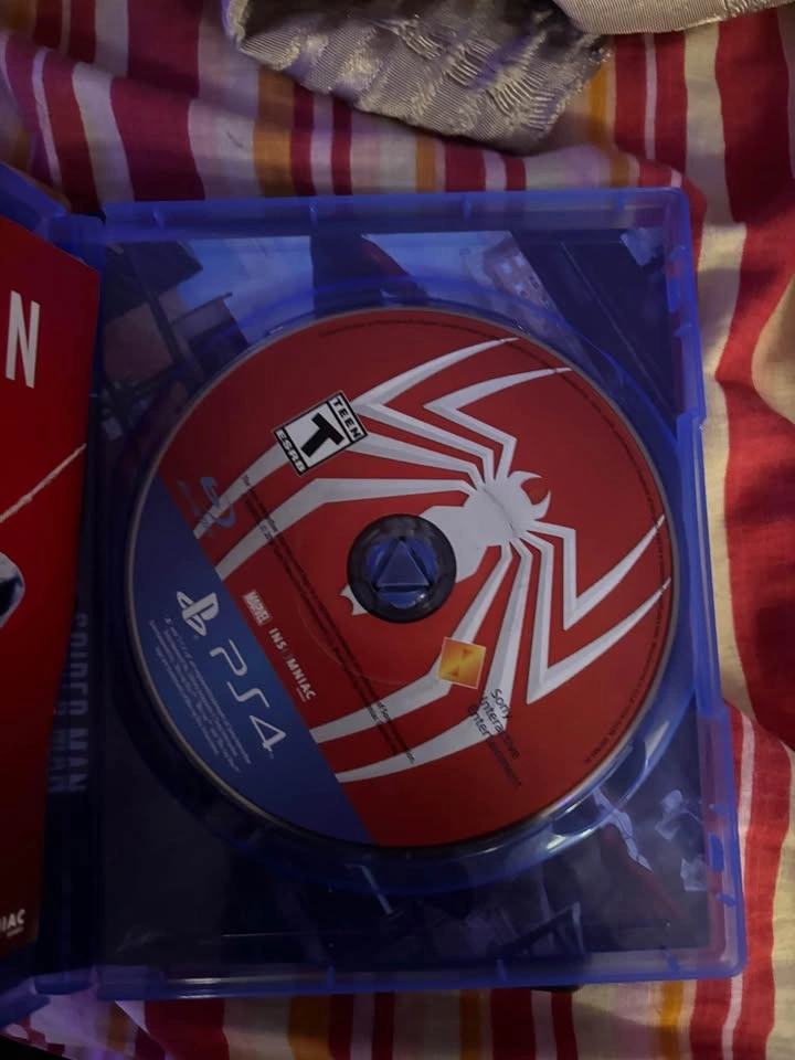 spiderman game of the year edition ps4 - photo 2