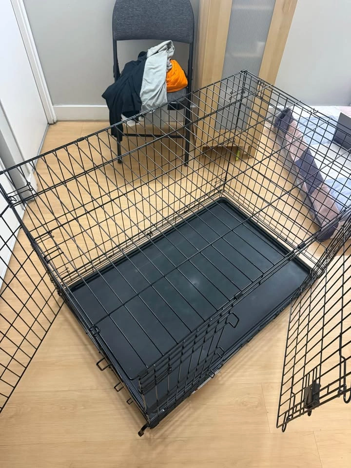 Door Dog/Cat Crate – New 42 inches - foldable - photo 2
