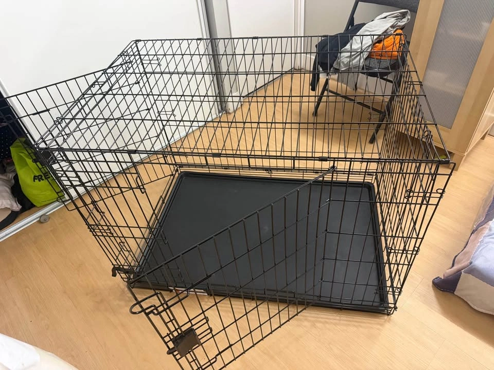 Door Dog/Cat Crate – New 42 inches - foldable - photo 3