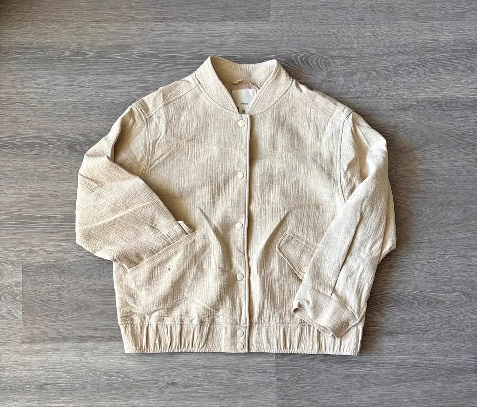🧡 Bomber Jacket thumbnail
