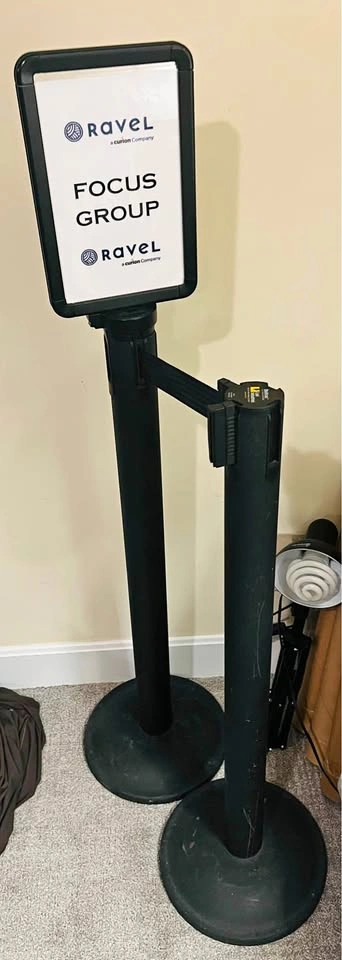 Portable Retractable Belt Stanchion w/Sign Holder