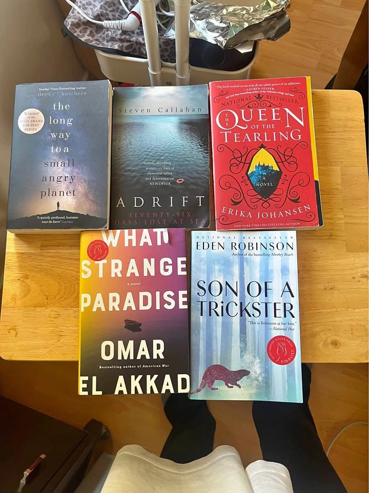 Books for sale (like new )