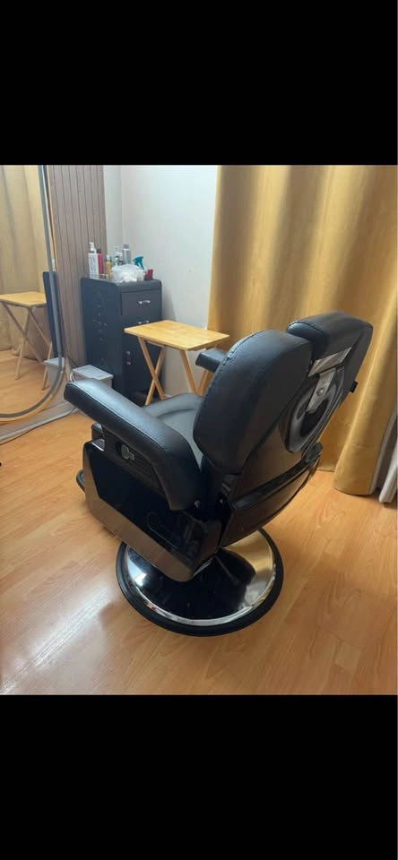 Salon chair ( moving sale ) - photo 2