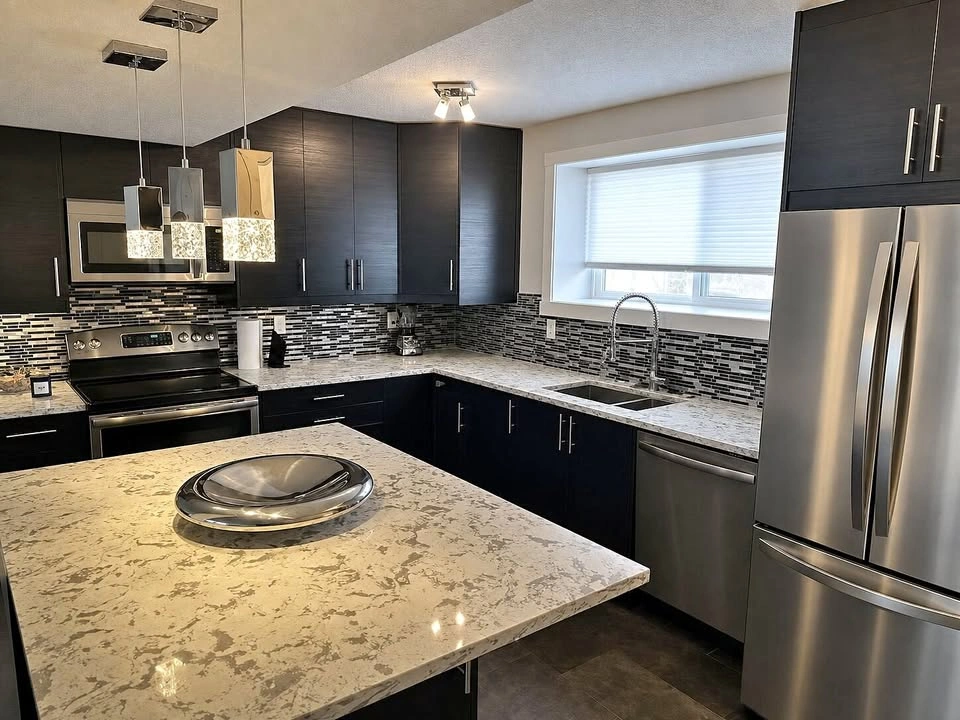 2 beds 1 bath Flat