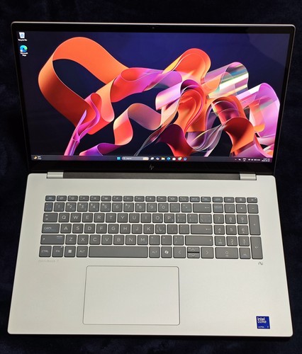 HP OmniBook 7 17.3" Touchscreen Core Ultra 7 258V /32GB /1TB