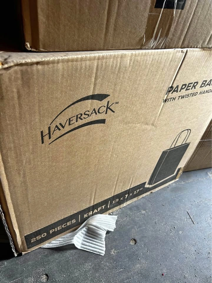 New Box of 250 Haversack Kraft Paper Bags with Handles (13x7x17)