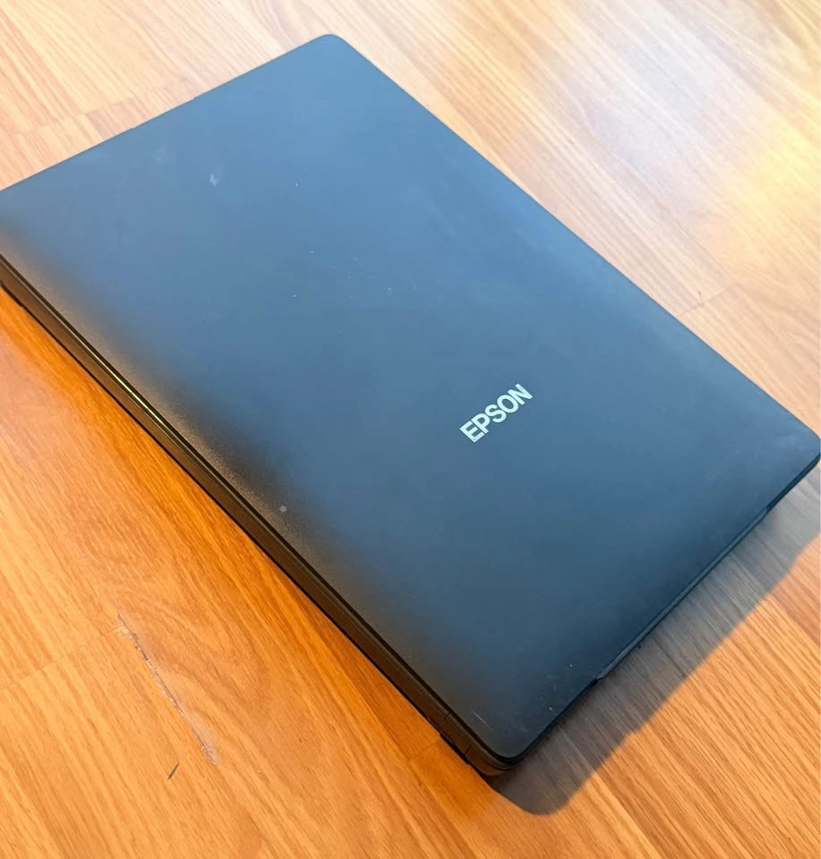 Epson Perfection V39 Photo and Document Scanner - photo 2