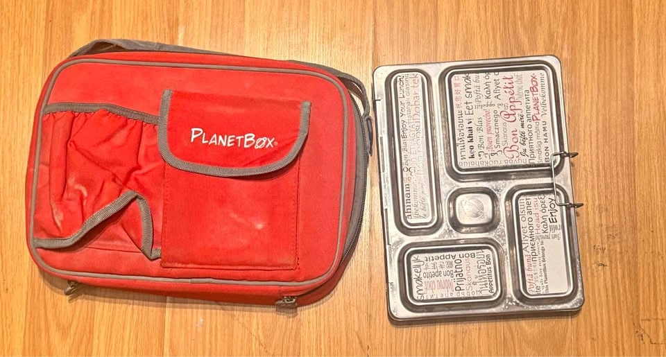 LUNCH BOX