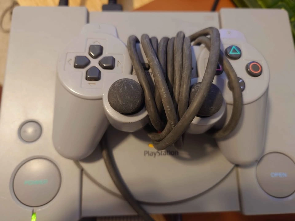 Playstation 1 + Controller - photo 5