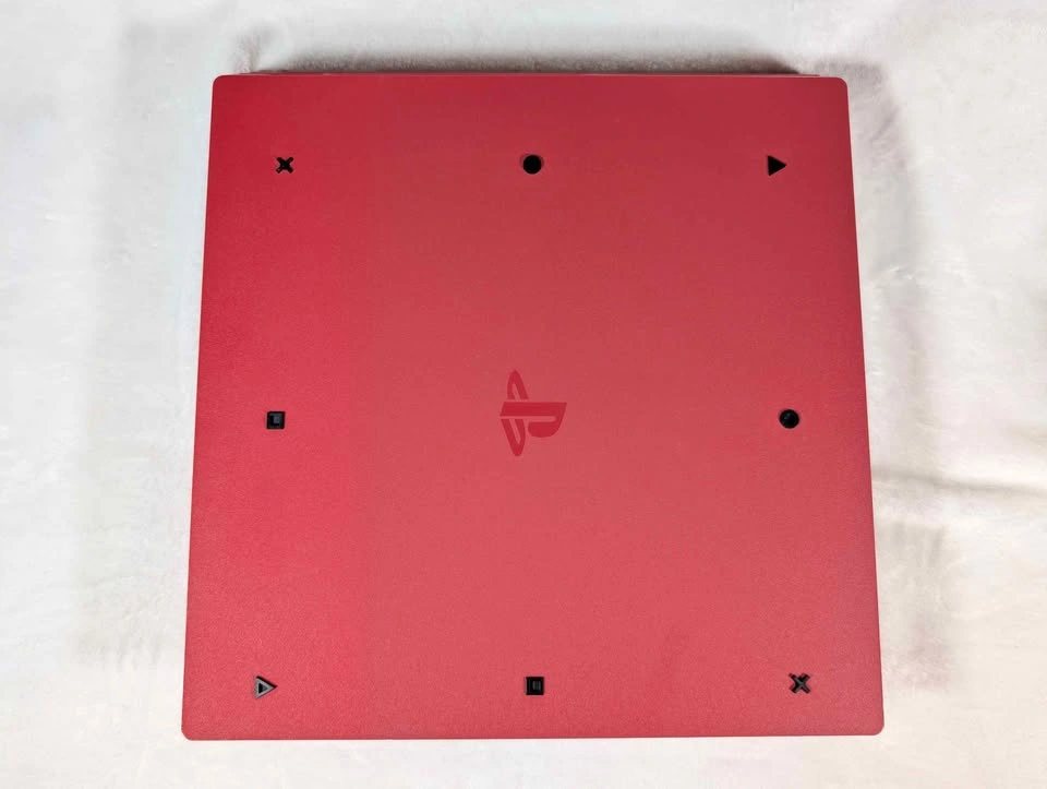 PS4 Pro Spider-Man Limited Edition 1TB + Controller and Game - photo 5