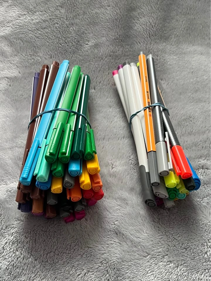 Artist Fine Tip Pens Bundle - photo 4