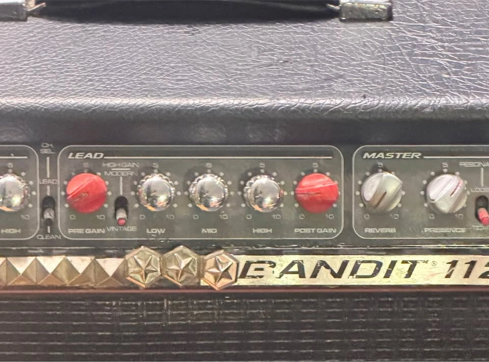 PEAVEY BANDIT 112 - photo 3