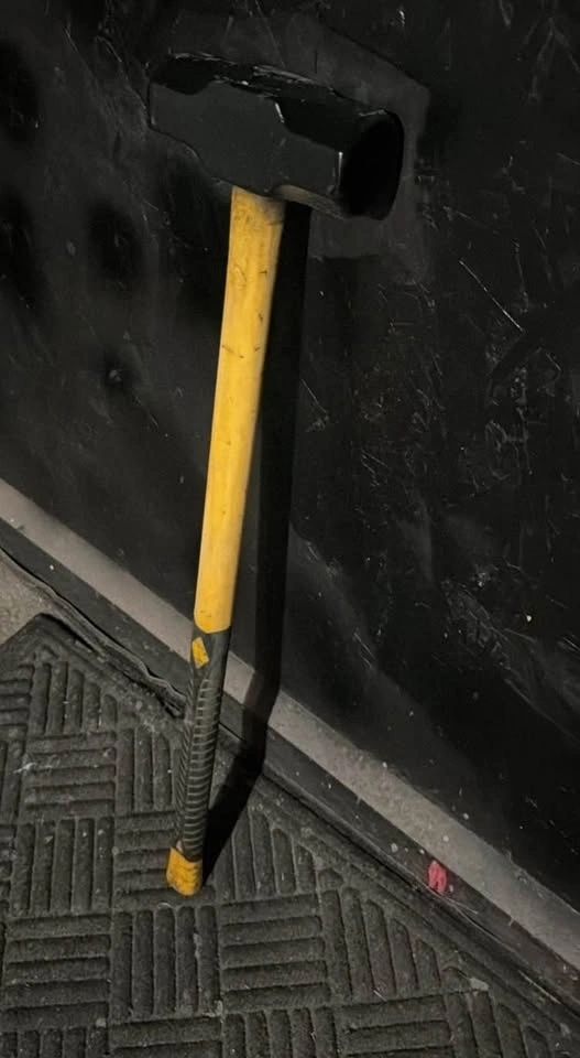 8lb SLEDGE HAMMER - photo 2