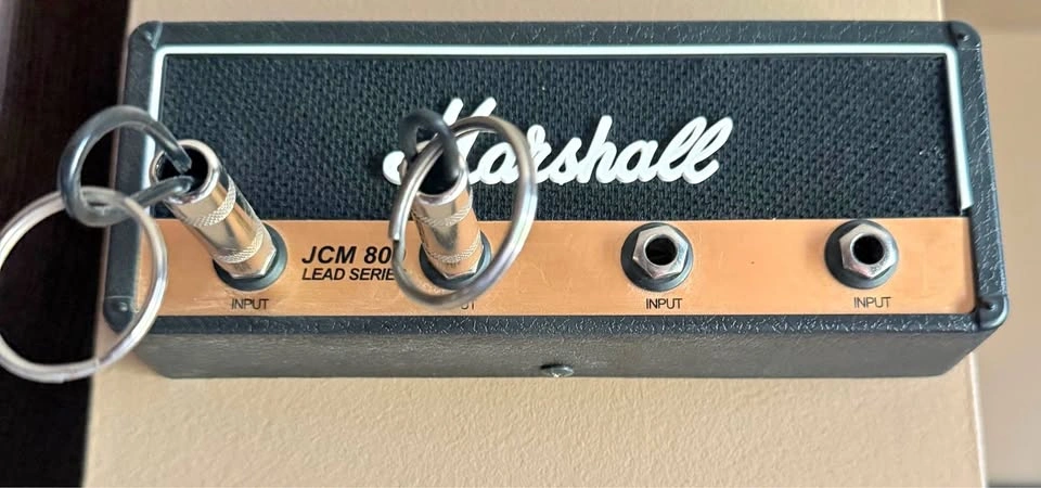 Marshall amp replica keychain holder