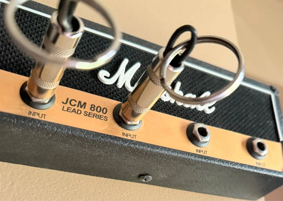 Marshall amp replica keychain holder - photo 3