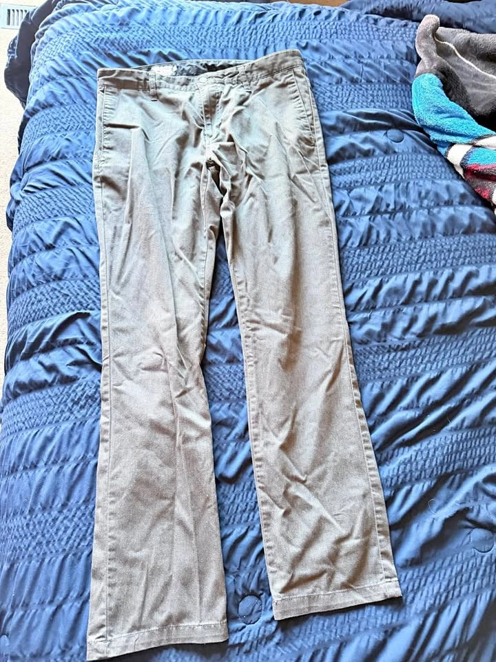 Volcom chino pants