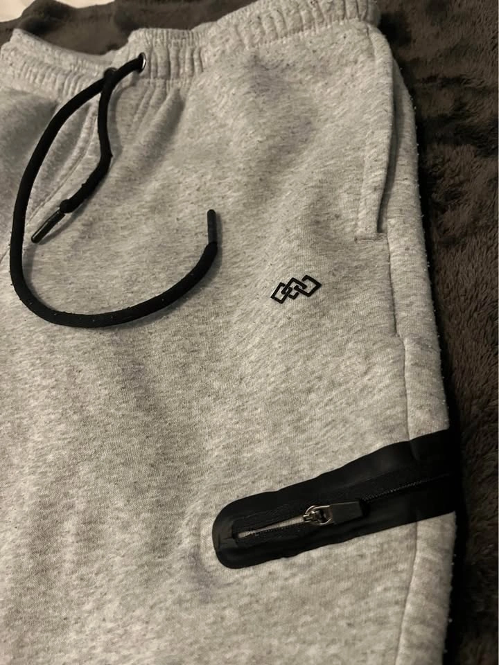 Grey LEG3ND sweatpants size medium - photo 2