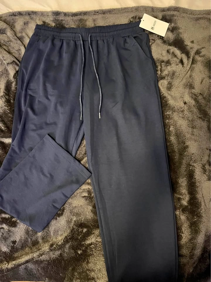 Brand New Navy Blue Wide-Leg Joggers Size Large