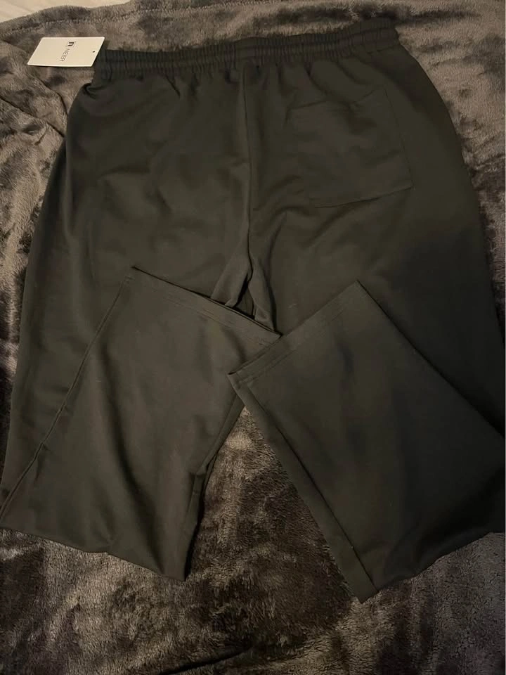 Brand New Black Wide-Leg Joggers size Large - photo 3