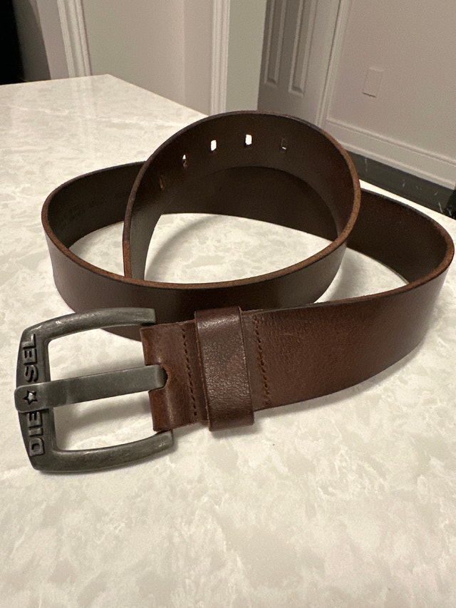 Vintage Diesel Bluestar brown leather belt. Size 95/38. Italy