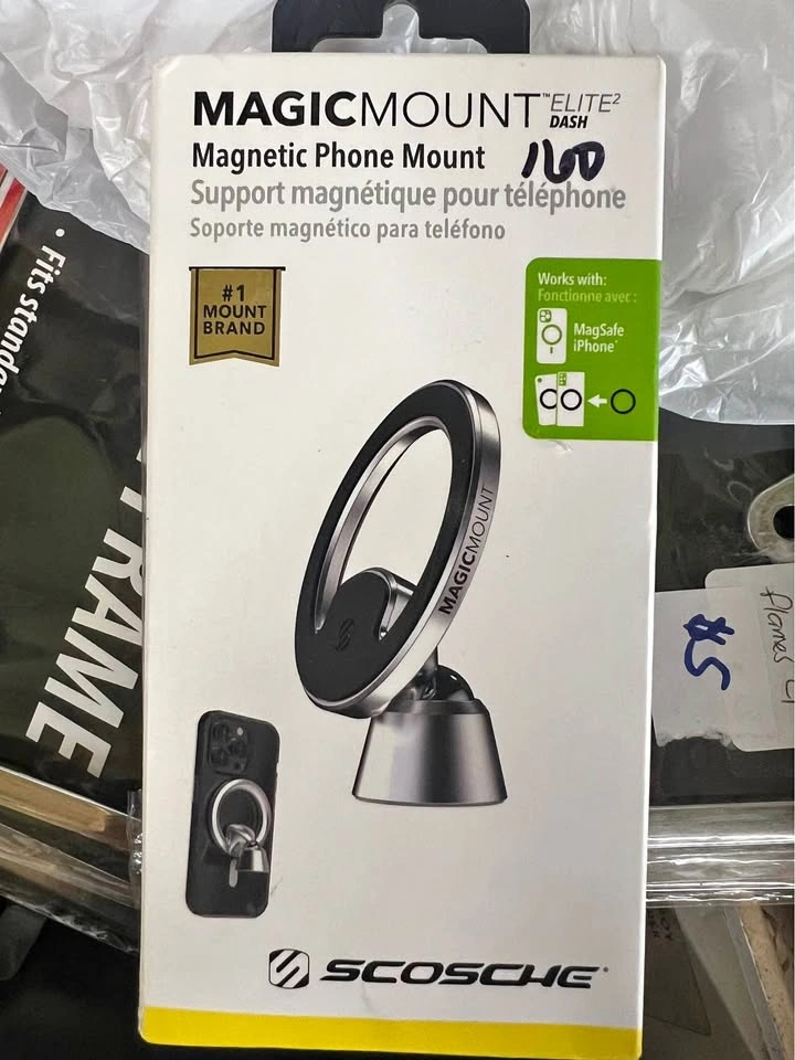 Magic mount MagSafe phone stand / holder for car