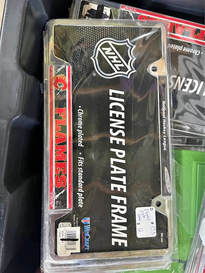 Calgary Flames NHL Metal Chrome License Plate Frames