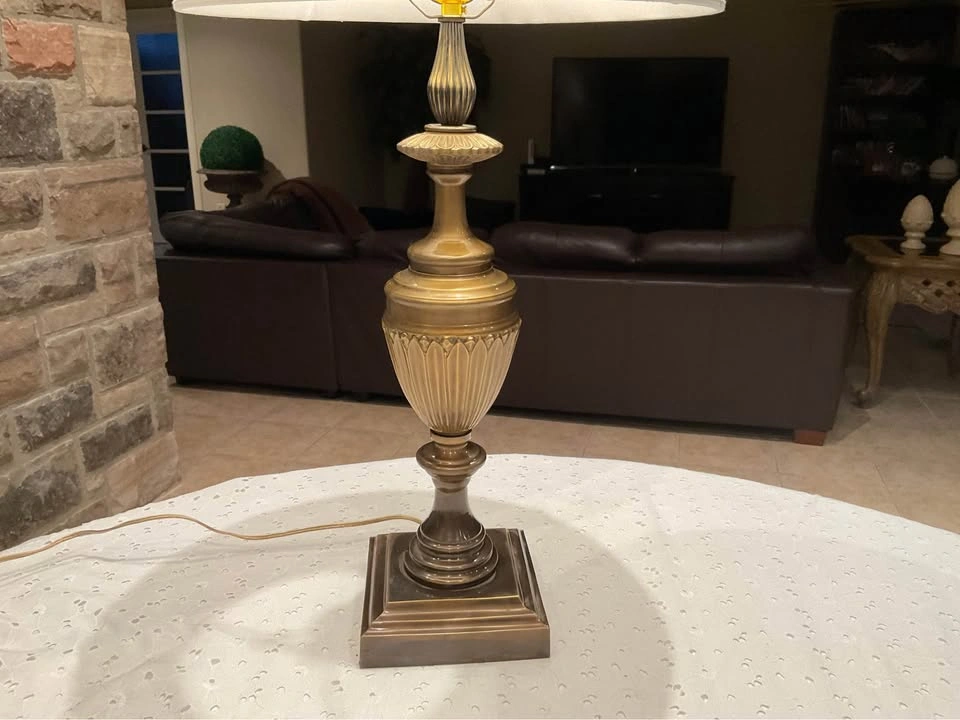 Table Lamp Hollywood Regency Vintage Antique Brass - photo 3
