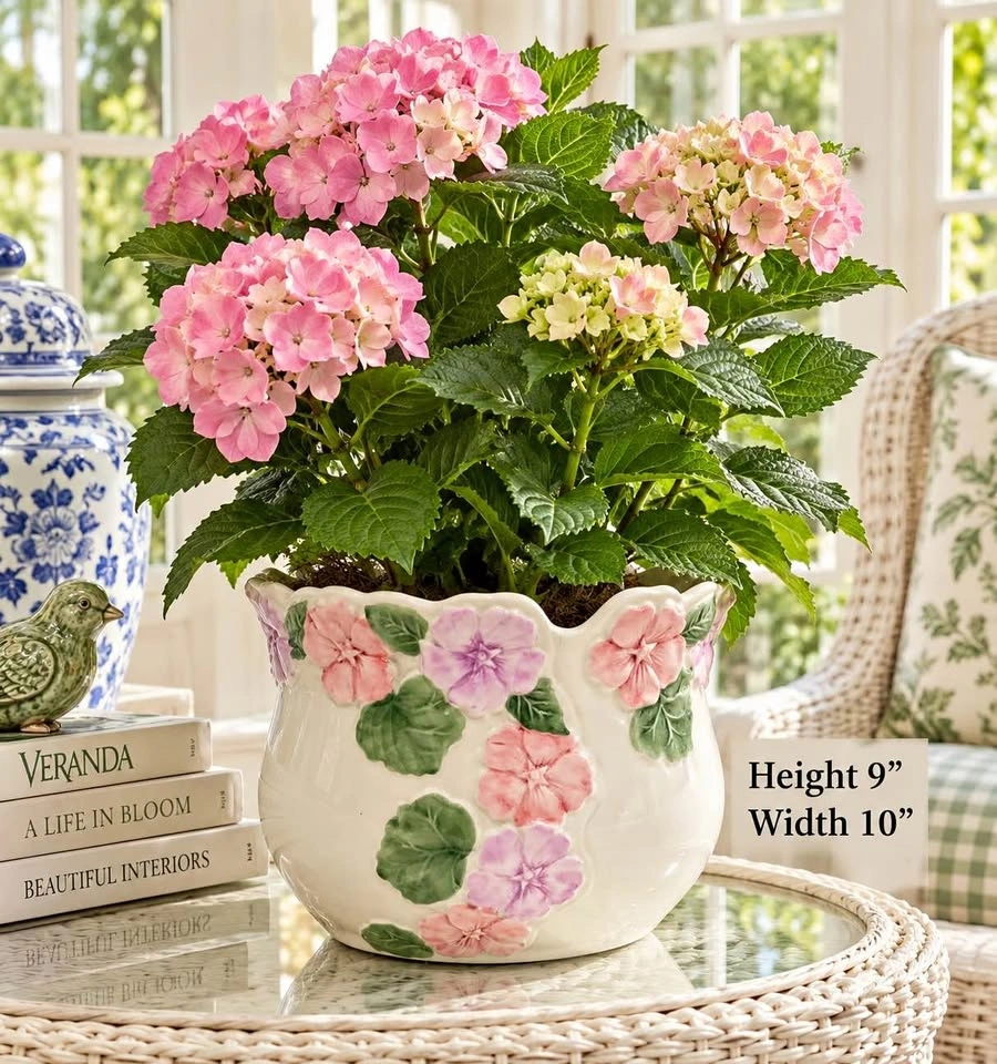 Ceramic VTG Planter 1980’s