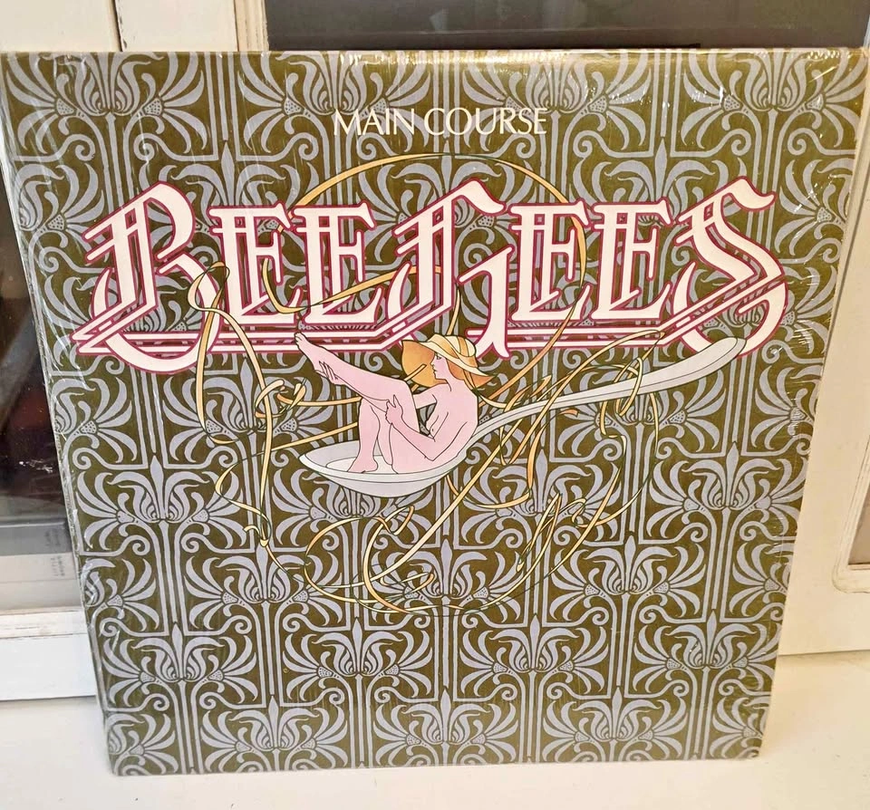 Vintage 1975 Bee Gees "Main Course" Vinyl Record LP