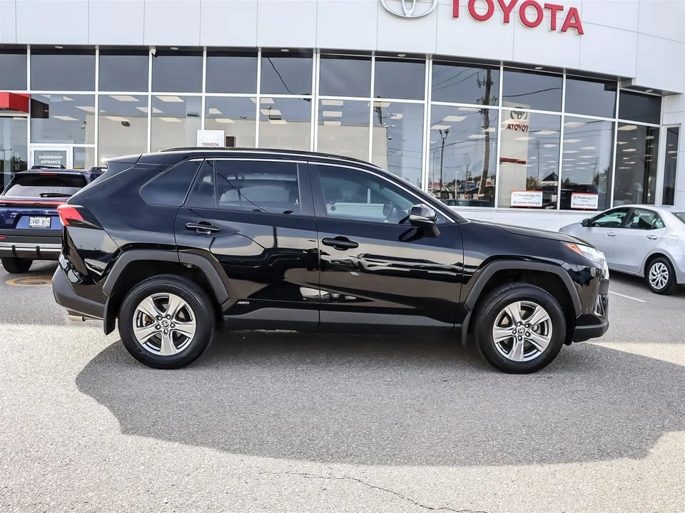 2023 Toyota RAV4 Hybrid XLE AWD - photo 4