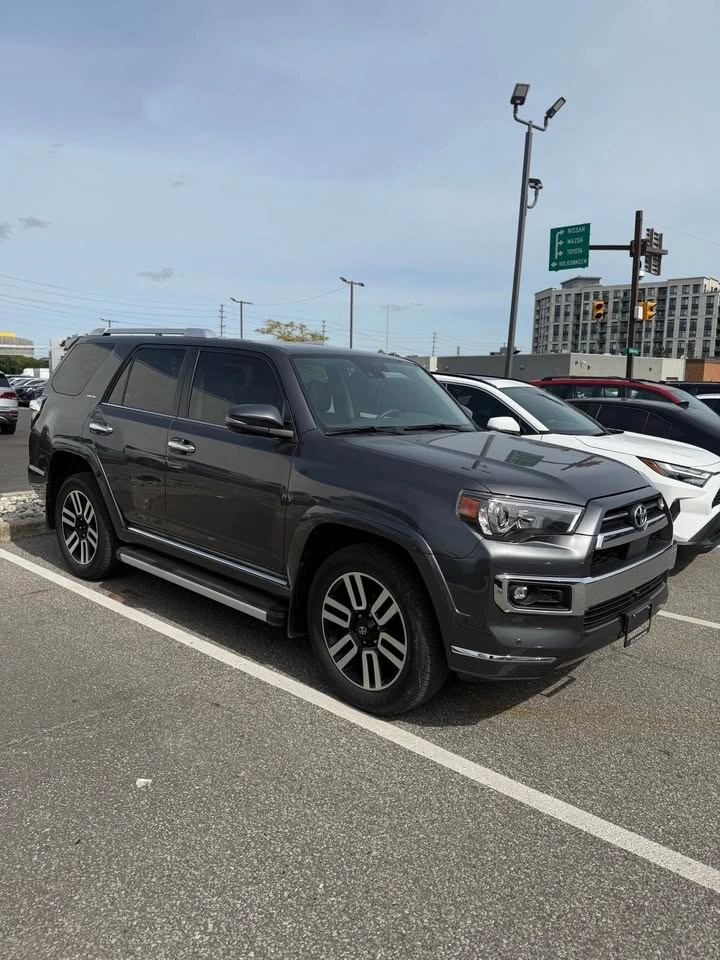 2022 Toyota 4Runner - photo 3
