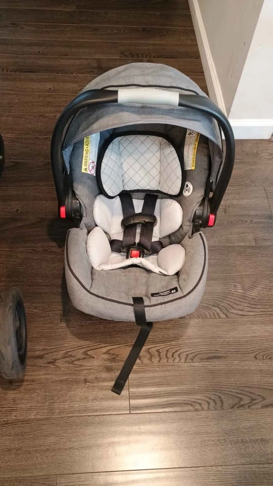 Graco Stroller and Car Seat - photo 3