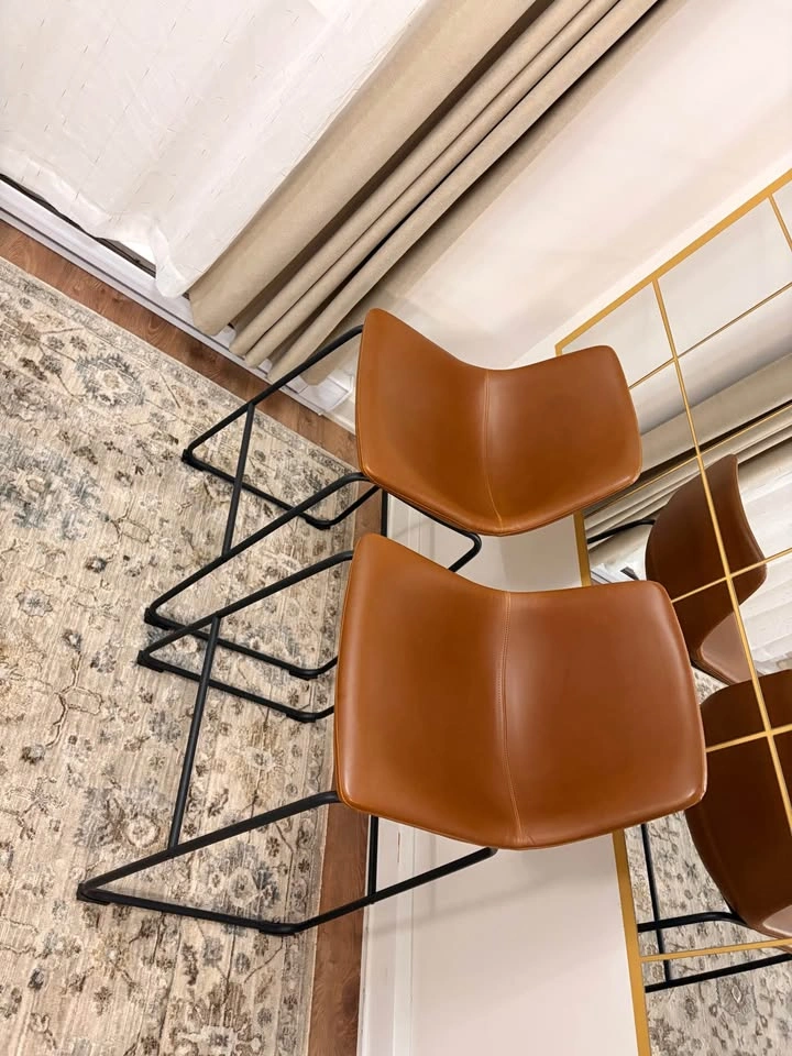 Brand New Set of 2 Glamour Home Faux Leather Counter Stools - photo 4