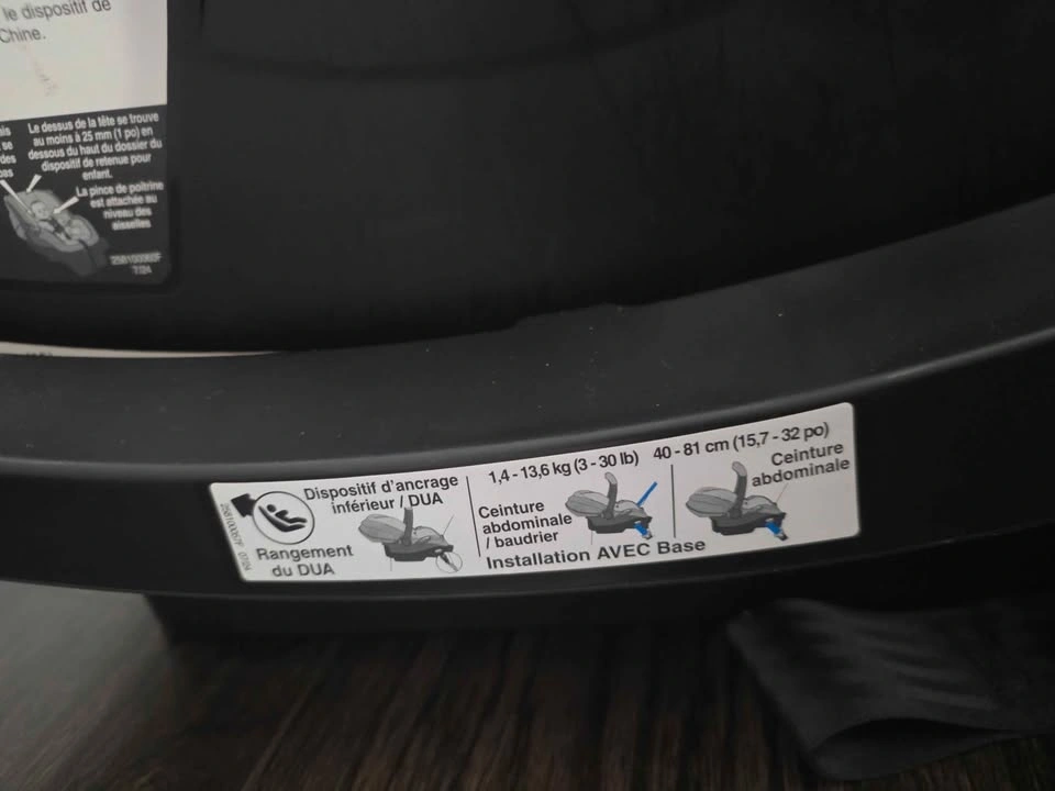 Car Seat with Base evenflo - photo 4