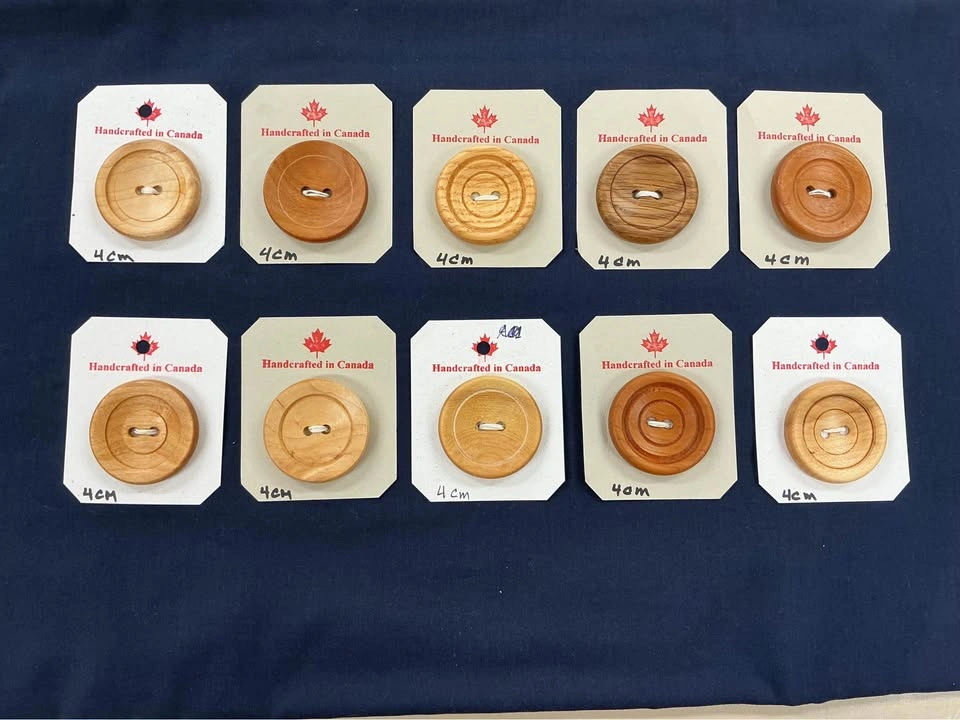 Handcrafted 4cm Wooden Buttons - photo 4