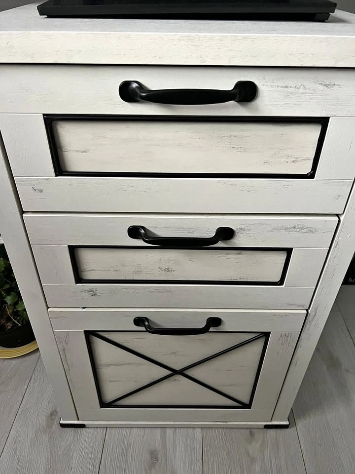 Cabinet multifunction- Brand new!!