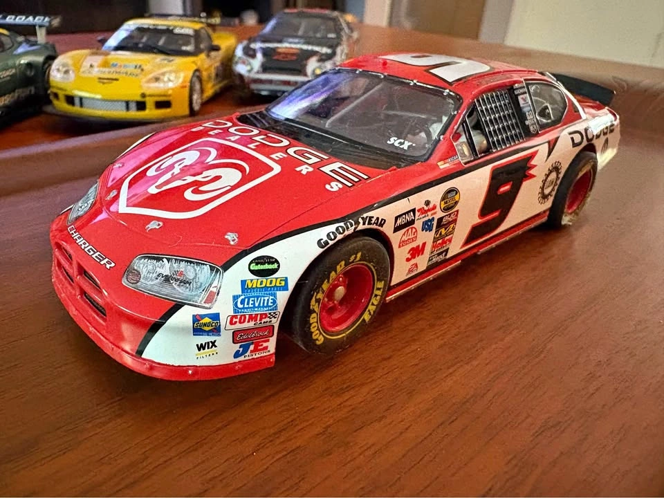 Scalextric SCX 1:32 Scale NASCAR #9 Dodge Charger Slot Car